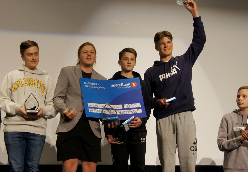 Flekkefjord Ungdomsskole vinnere av skolemesterskapet i bridge